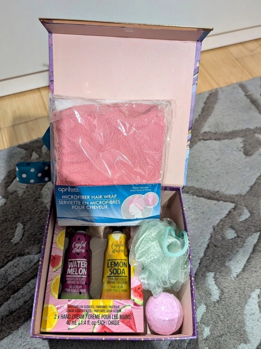Bath & Body Gift Set in Pink & Blue NWT